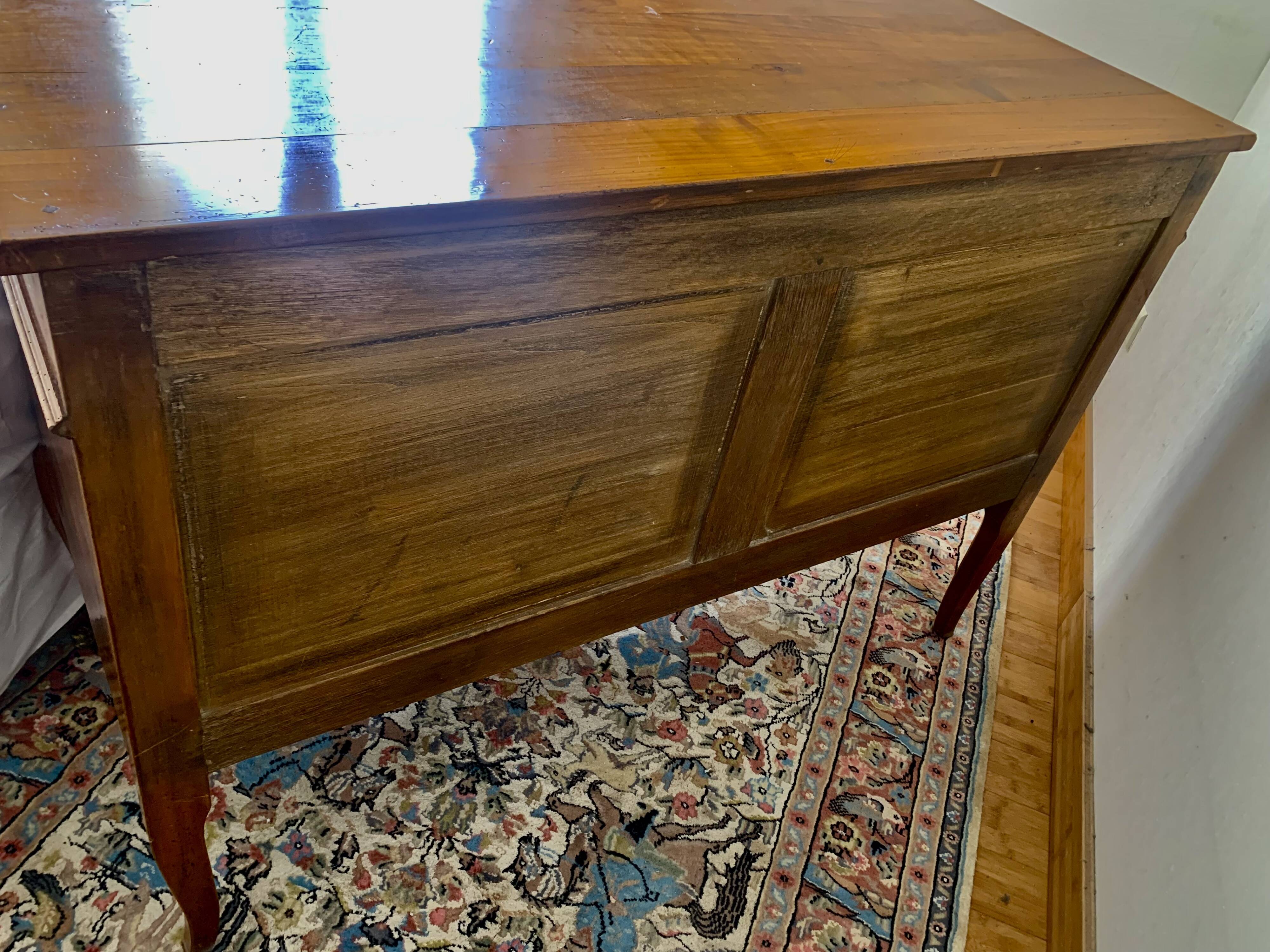 Commode à ressaut en Merisier Style Transition