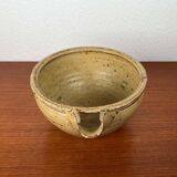 Mid-century modern British studio pottery bowl by Richard Batterham, 1960s.