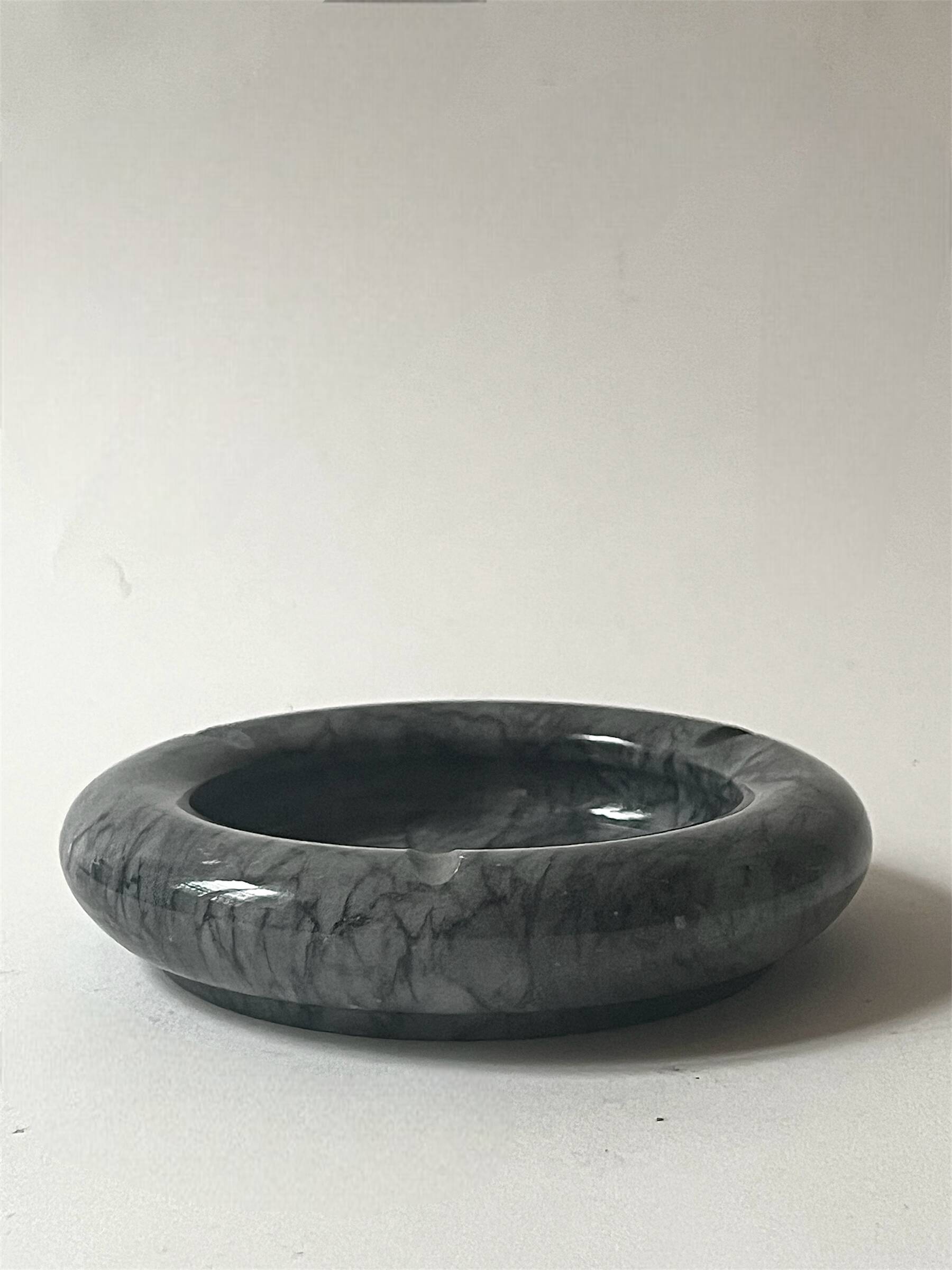 Cendrier marbre gris veiné, Italie 1970