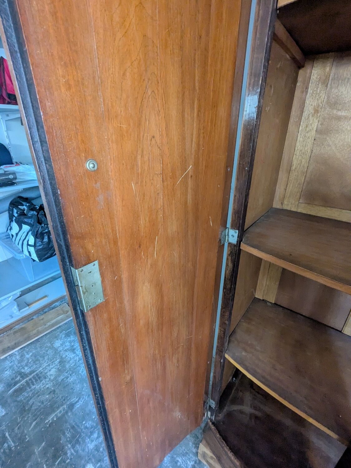 Wardrobe with mirror