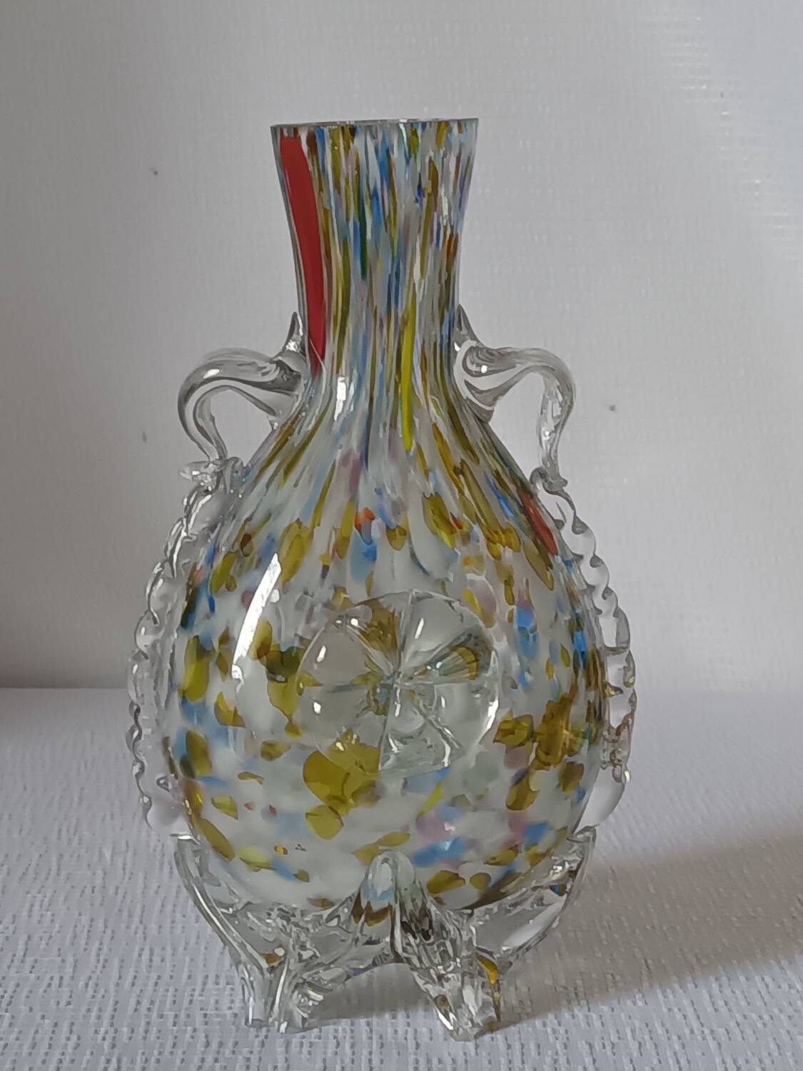 Vase d'art marmoréen vintage