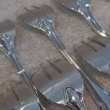 12 silver-plated oyster forks, 13.3cm contours