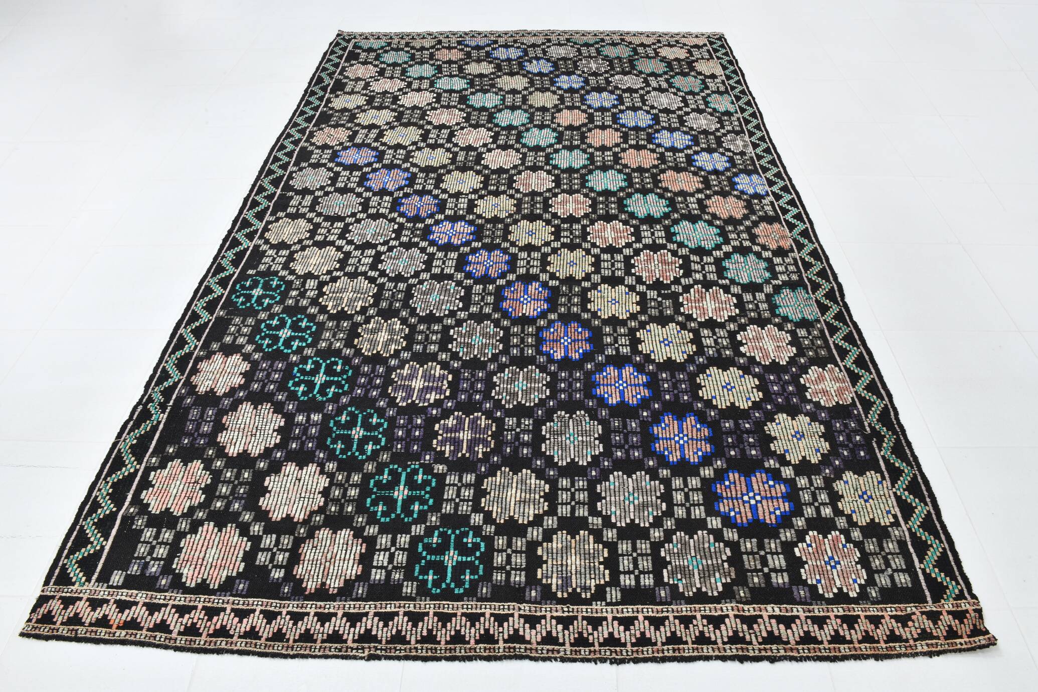 6x10 Geomtric Pattern Tribal Kilim Rug, 194x305 Cm