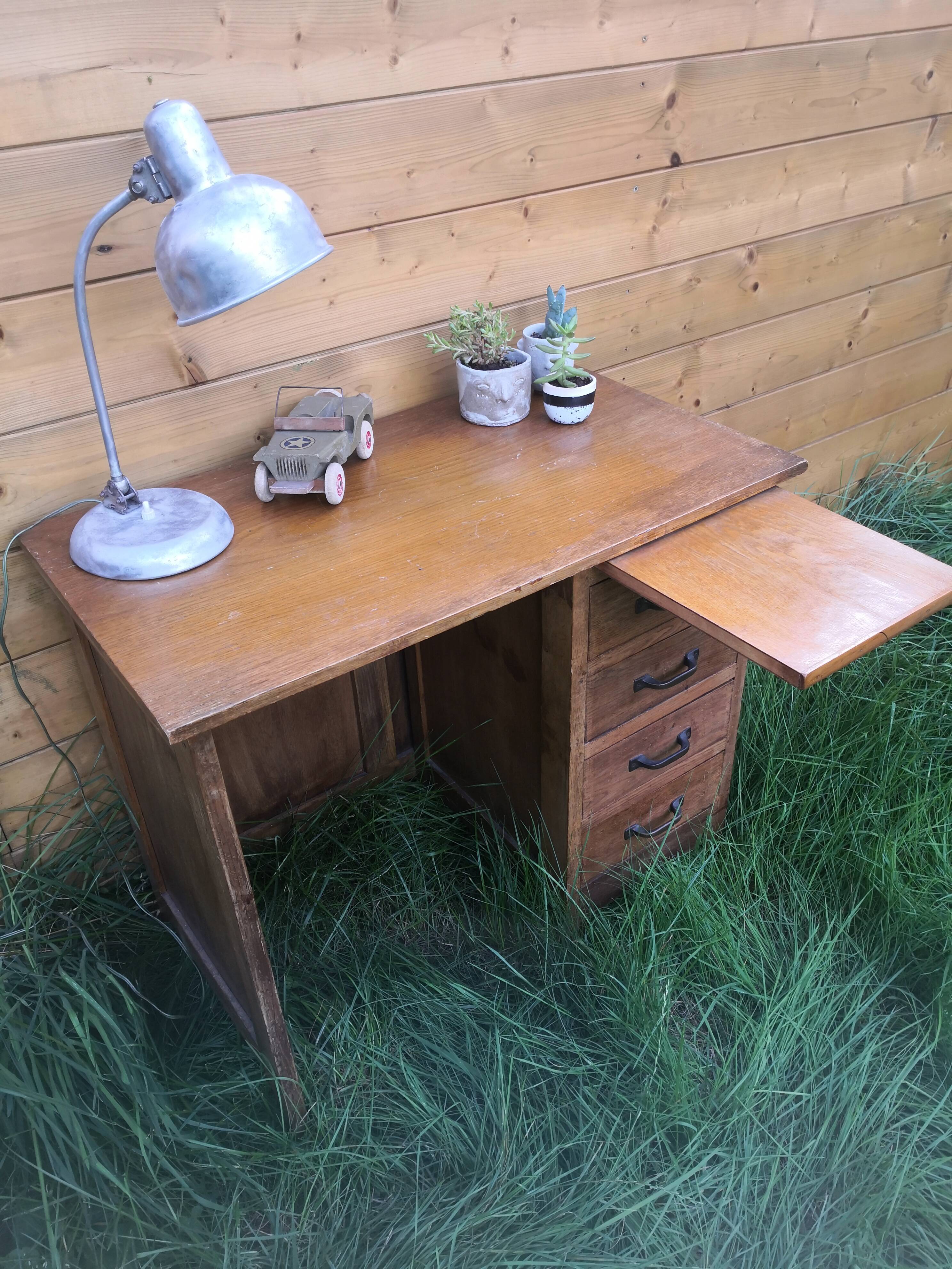 Bureau vintage d'enfant