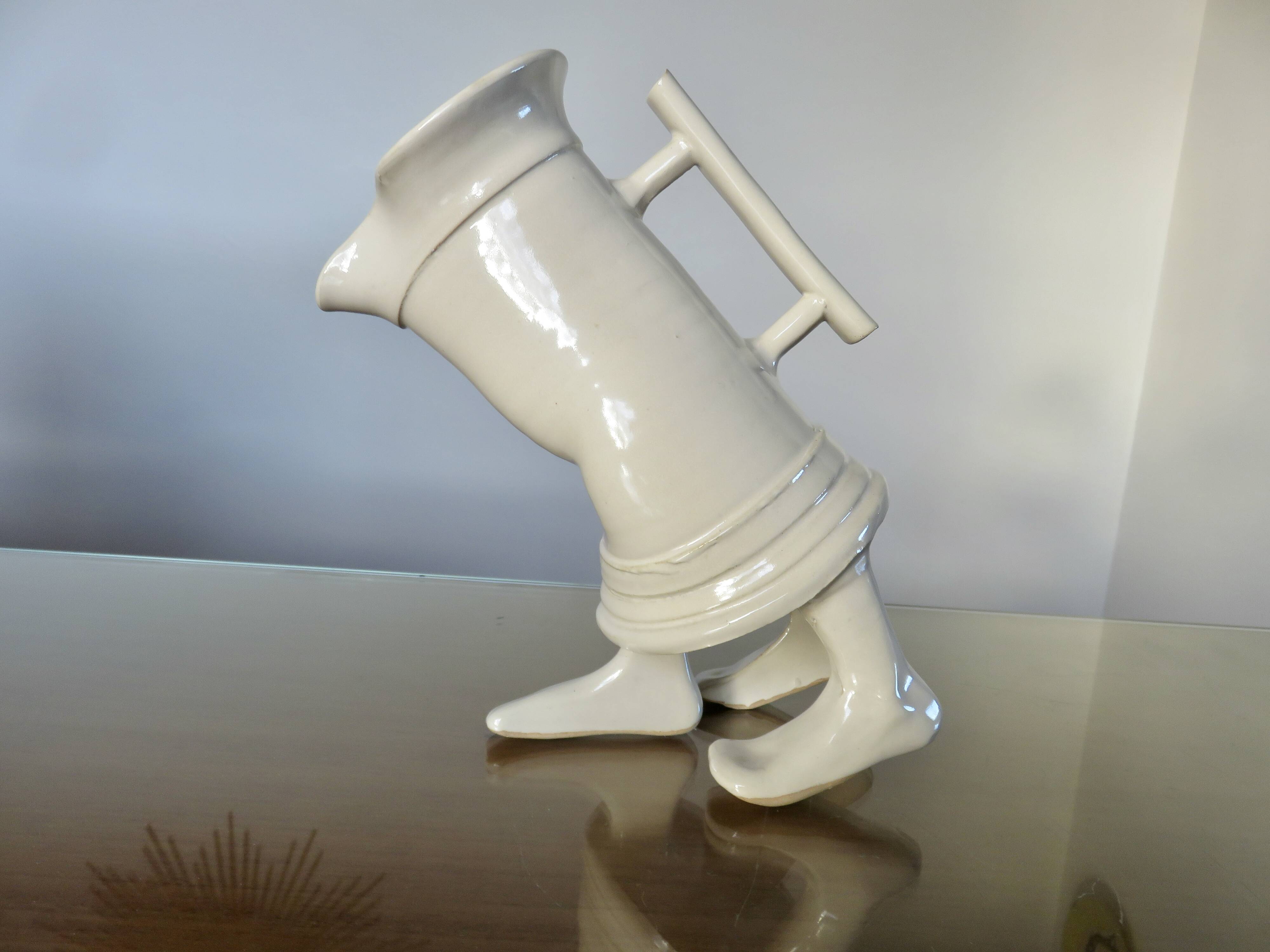 Anthropomorphic jug in slipware