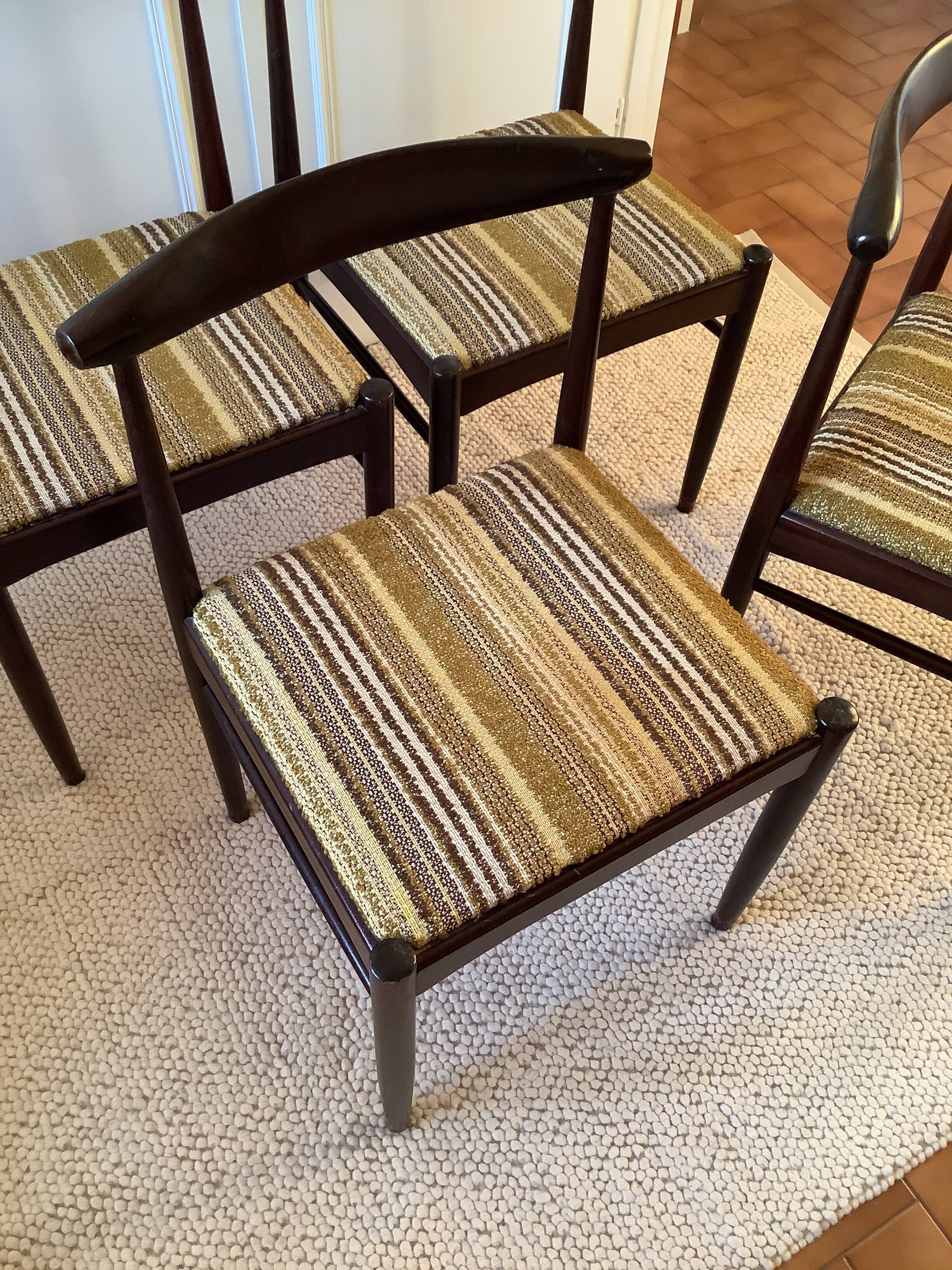 Lot of 4 Scandinavian chairs