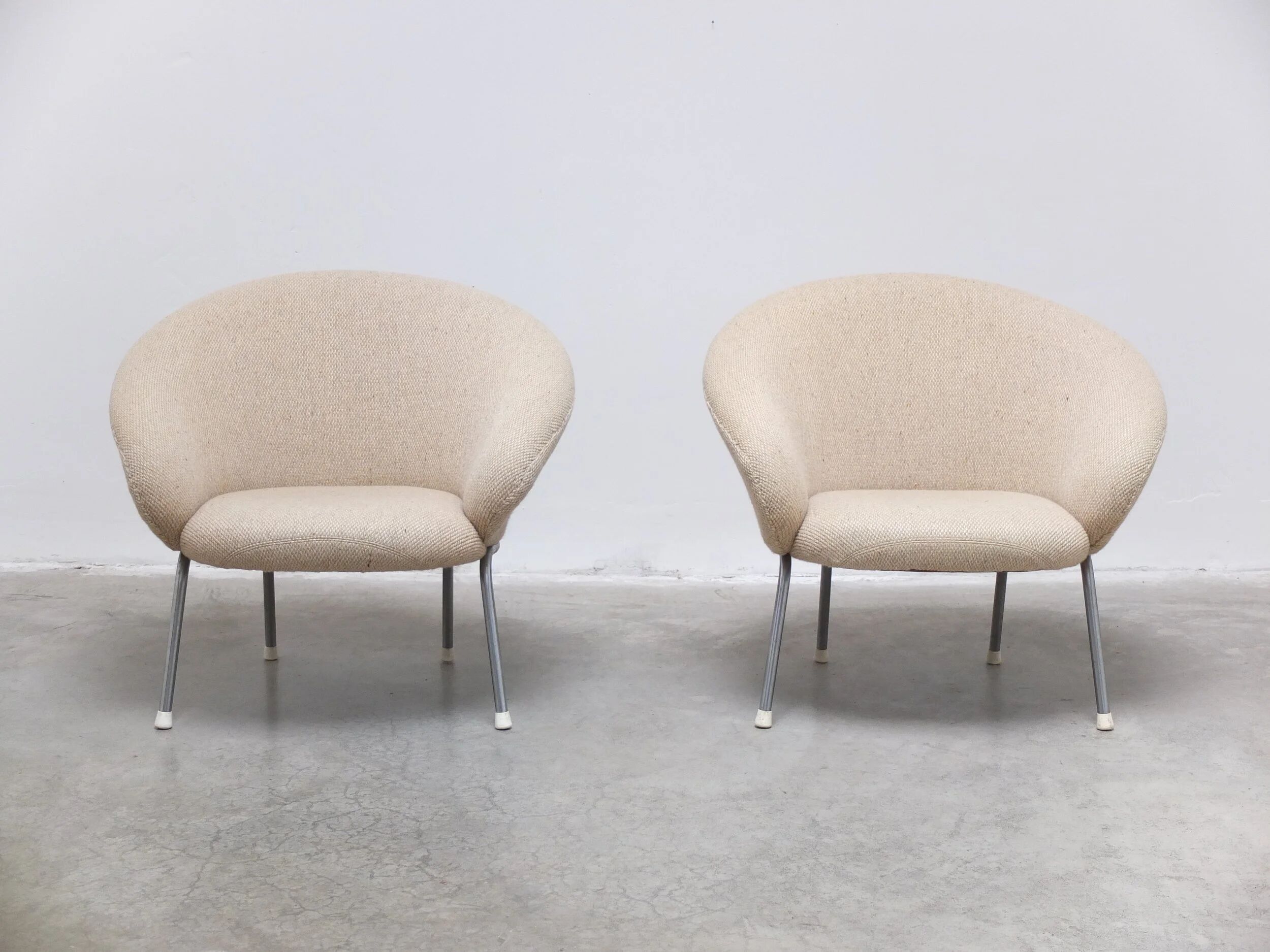 Rare pair of 'F570' lounge chairs by Pierre Paulin for Artifort, 1963