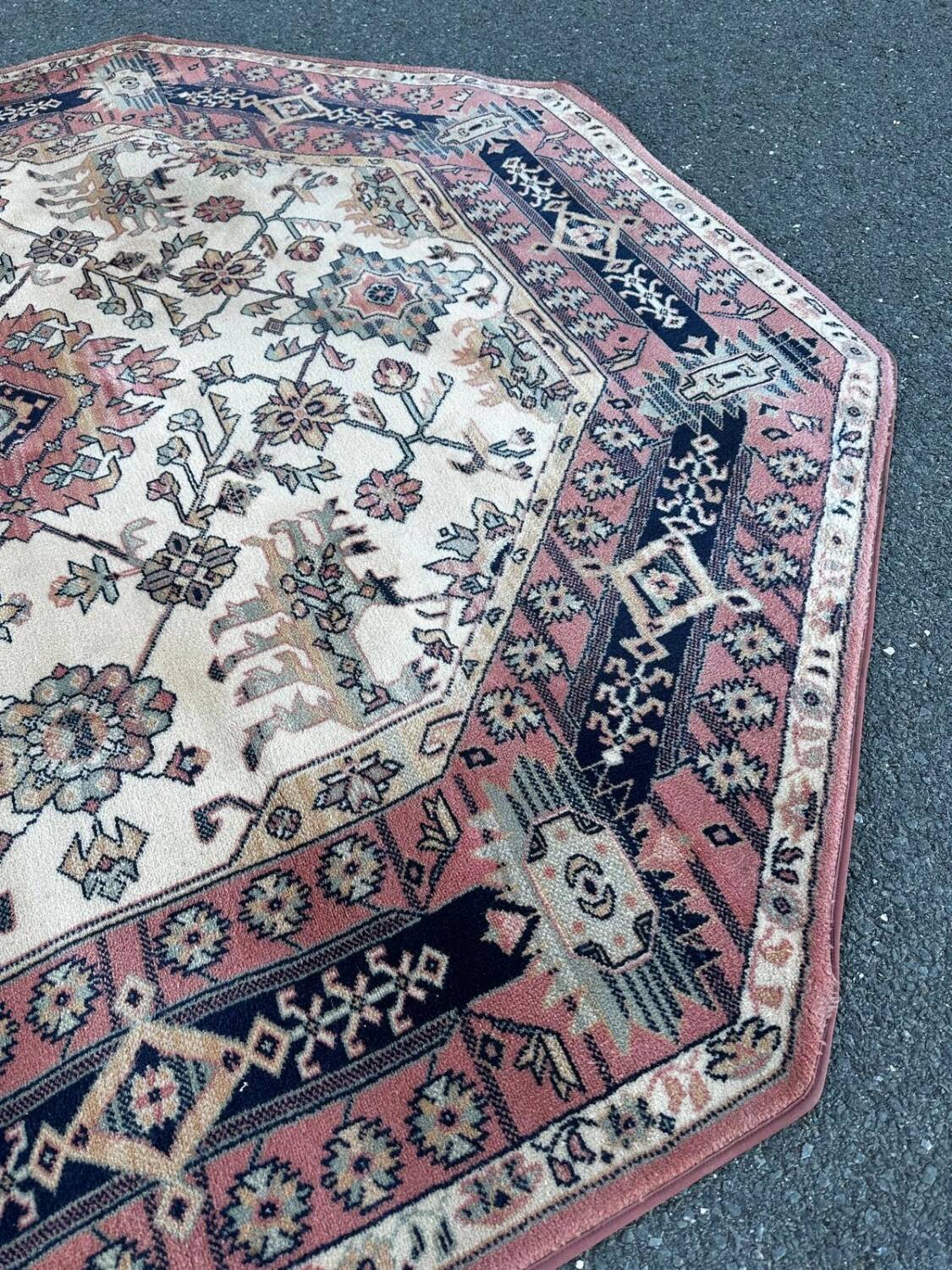 Oriental Octagonal Rug