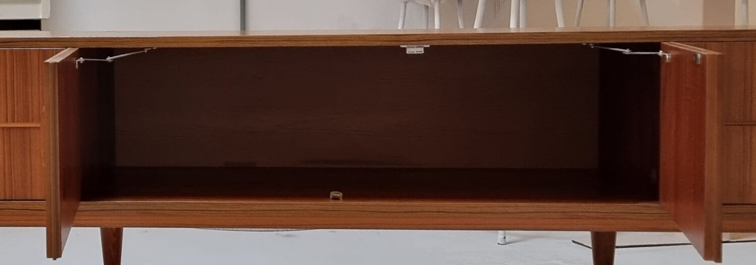 Planche basse des années 70