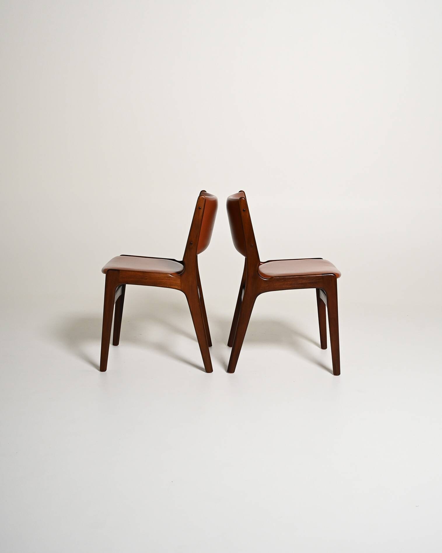 Set of six "Model 89" chairs by Erik Buch for Danish Anderstrup Møbelfabrik