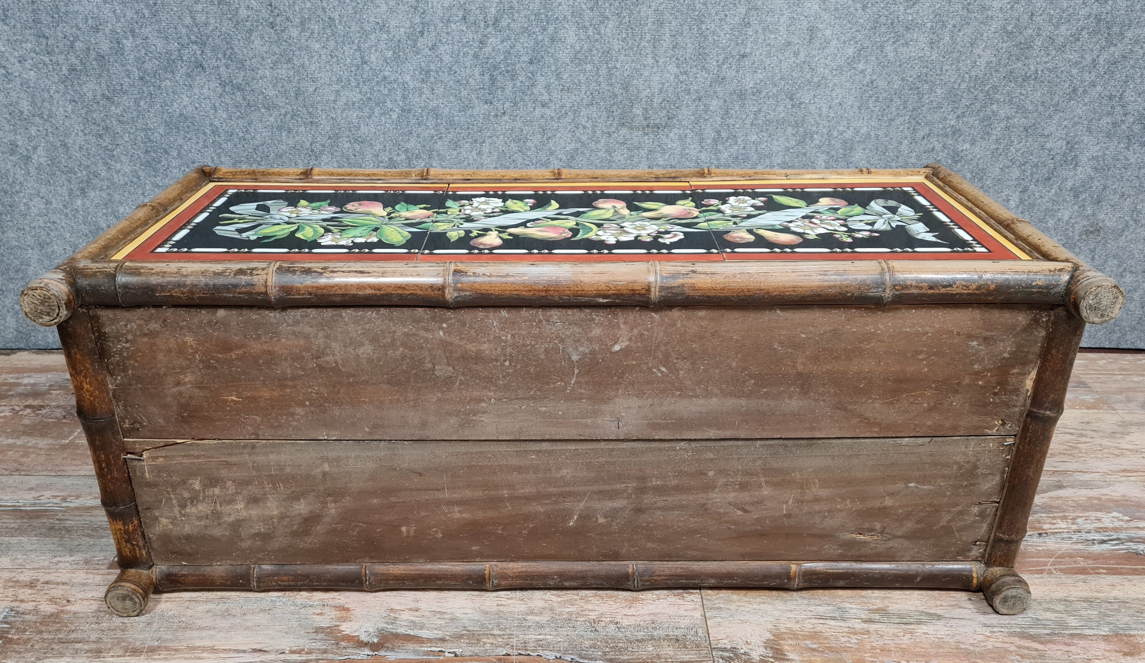 Bamboo planter and earthenware from Mintons China works around 1870