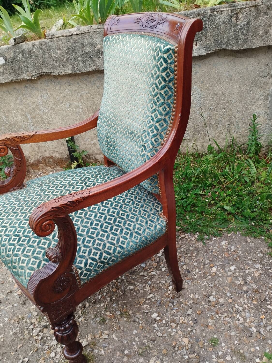 Pair of antique Louis XVI mahogany armchairs from the 19th century