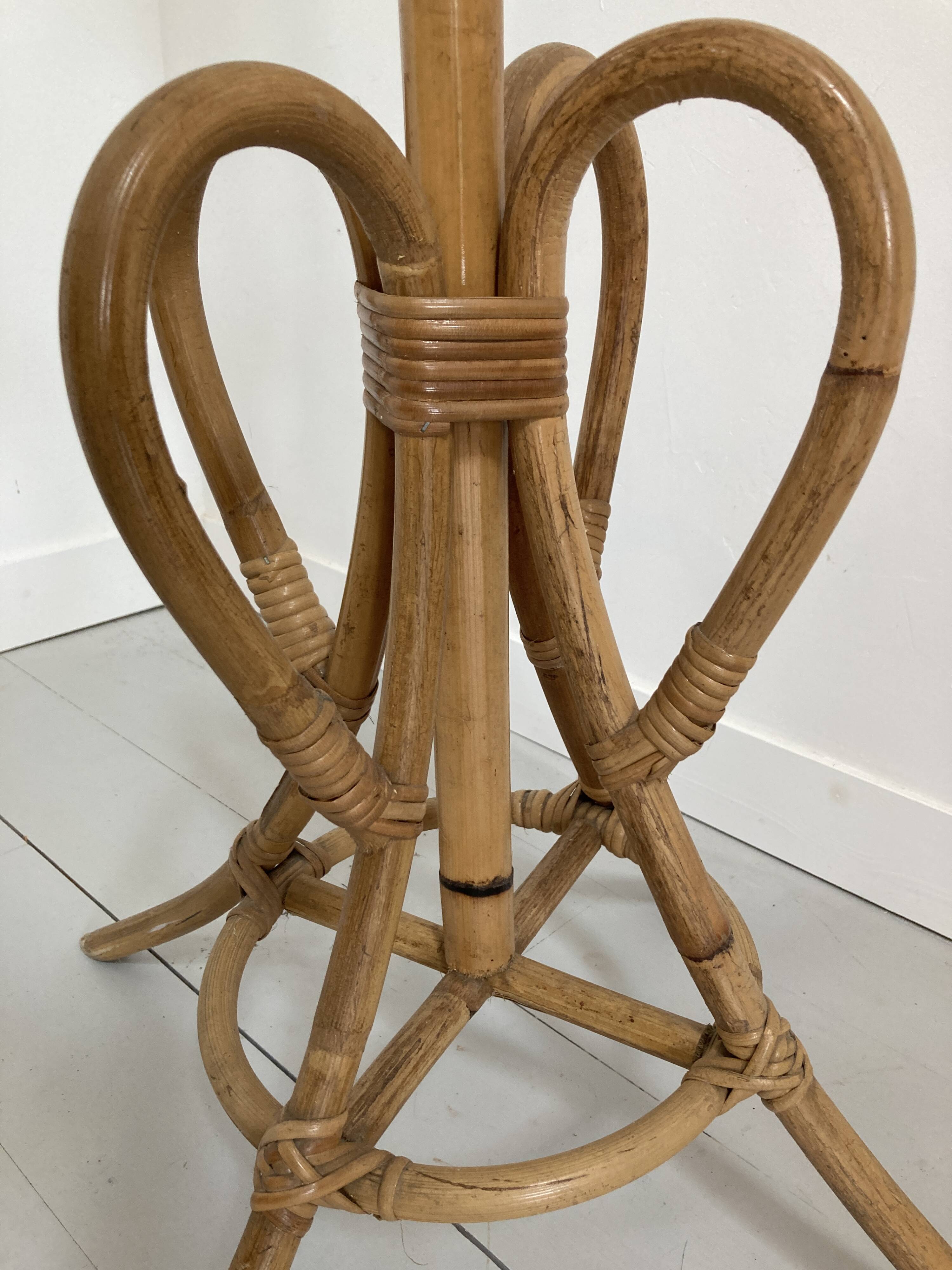 Vintage 50's rattan parrot coat rack