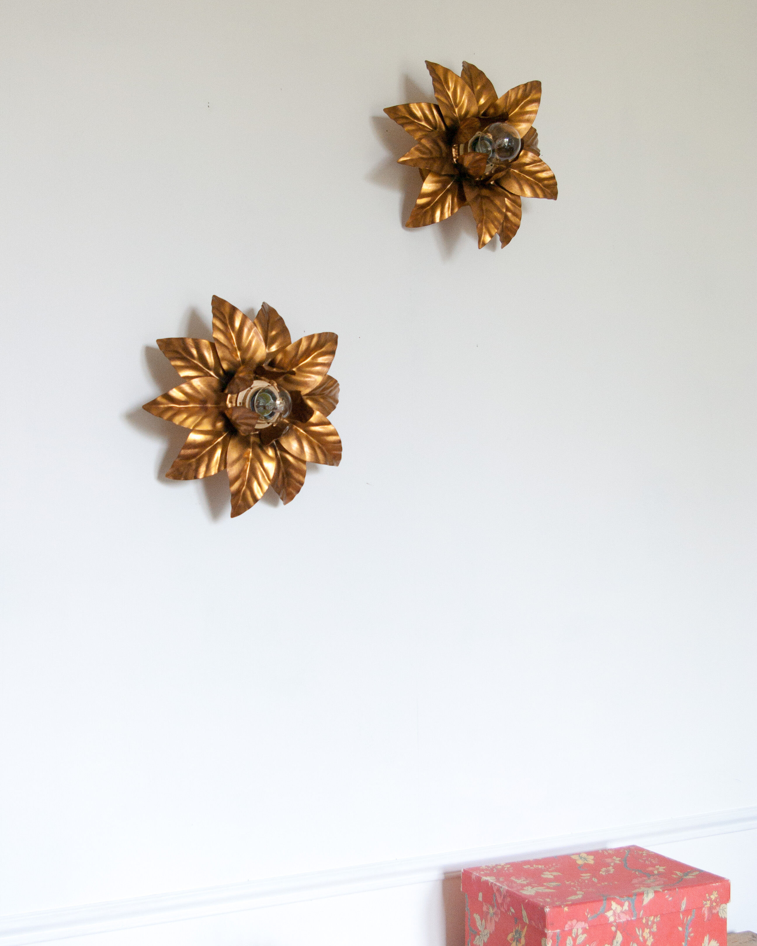 Paire d'appliques fleur