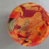 Soisy vase on school