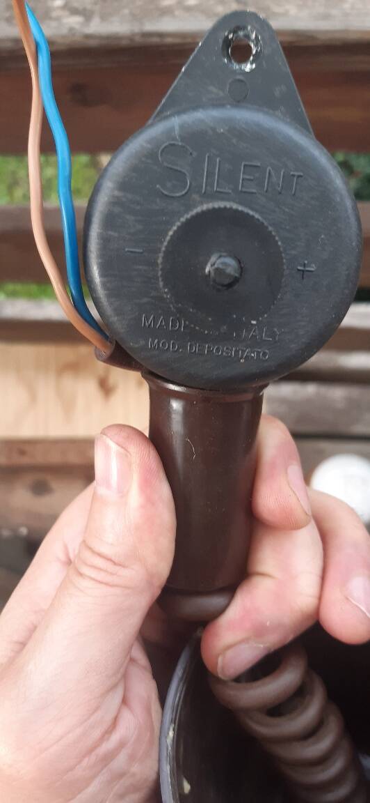 Scandinavian wooden turned pendant light, 70s/80s, chalet spirit.