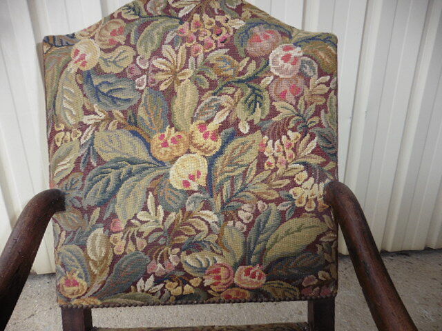Armchair Louis XIII tapestry small point
