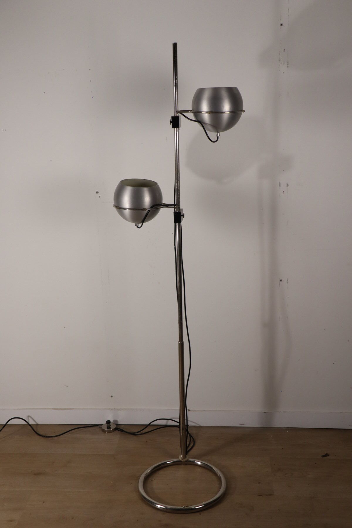 Vintage "Eyeball" floor lamp by Goffredo Reggiani - 1970