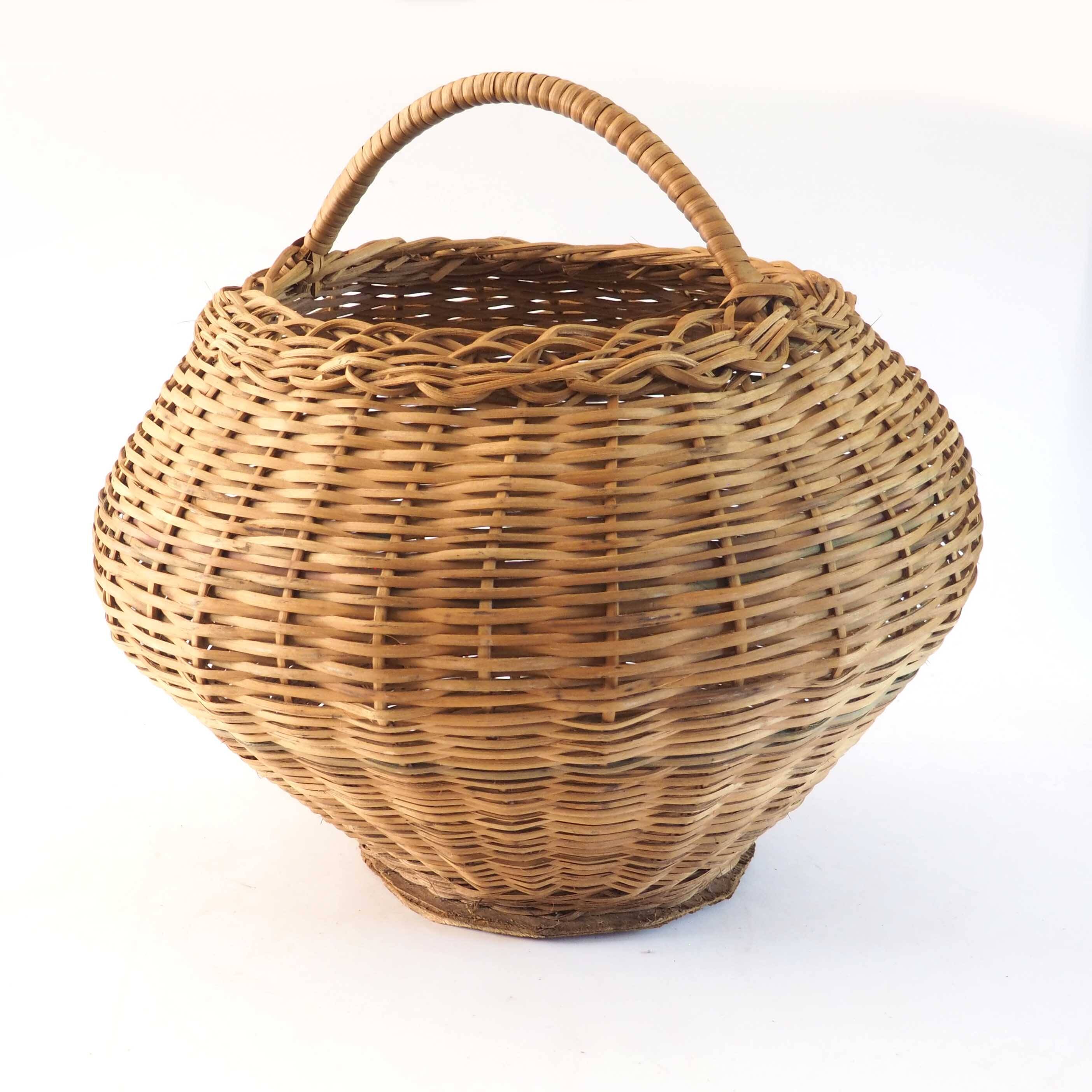 Large rattan amphora basket