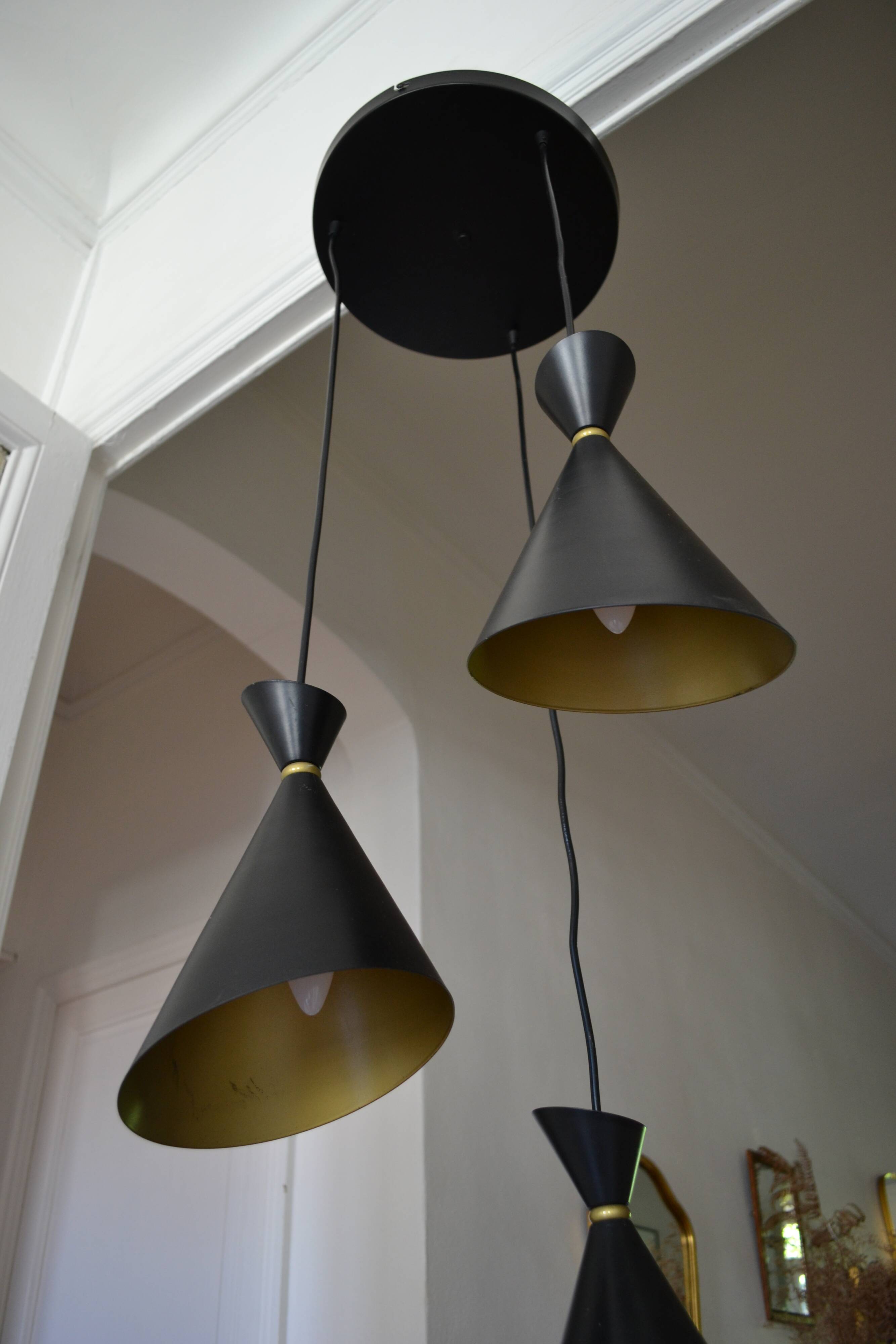 Vintage large chandelier with 3 tulips in black and gold Diabolo.