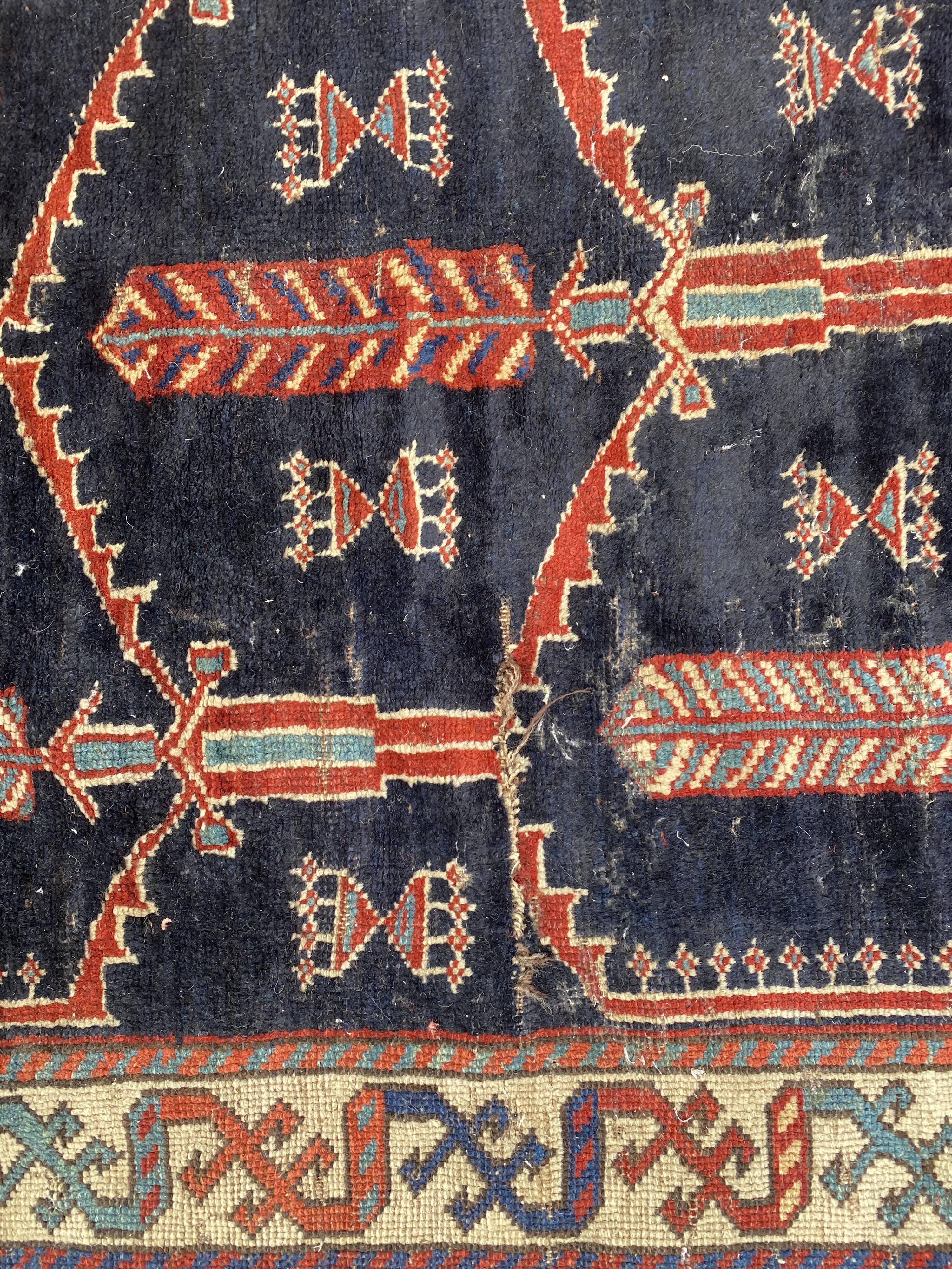 Handmade ancient Persian carpet 158x230cm