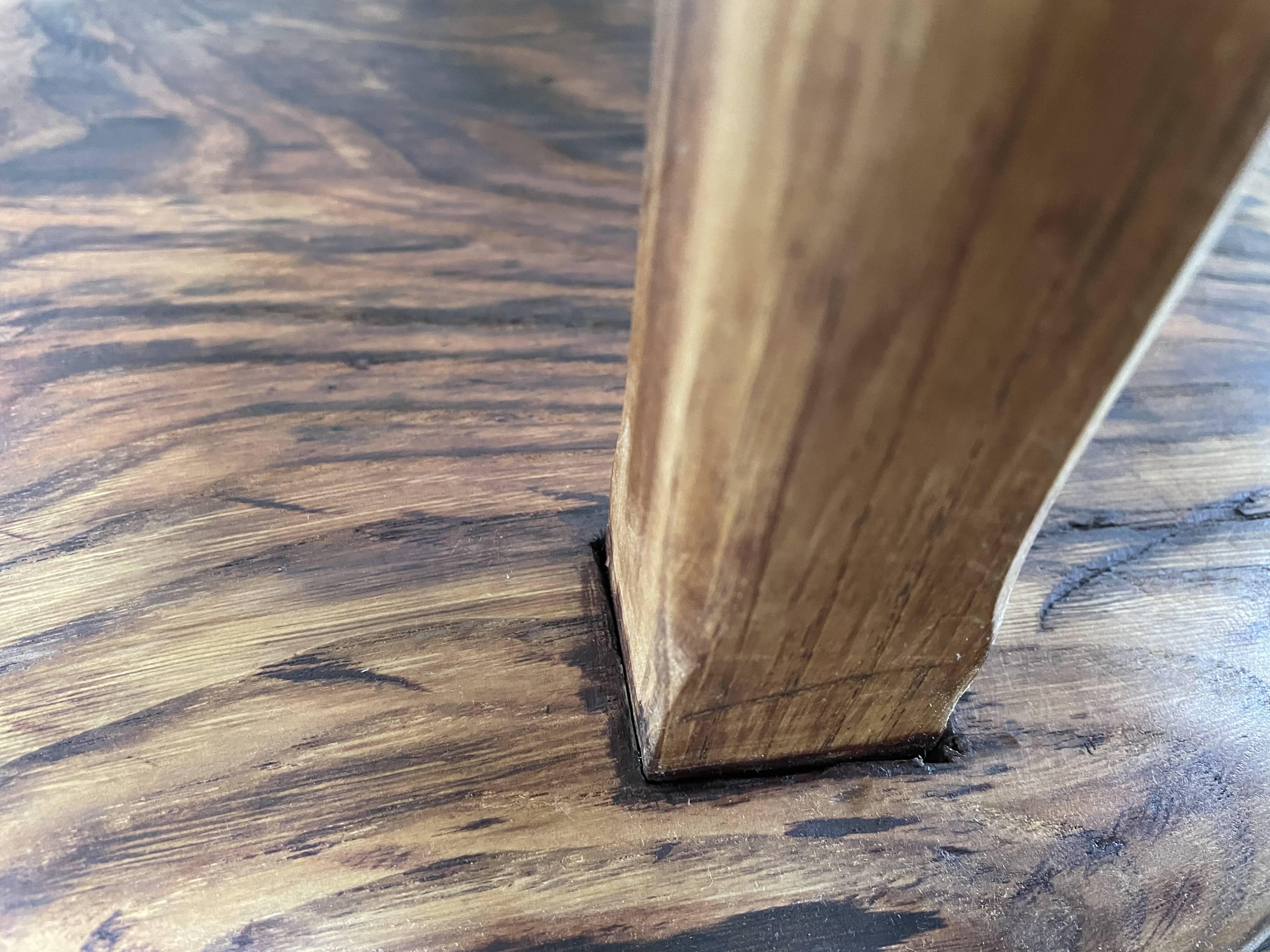 Tabouret tripode