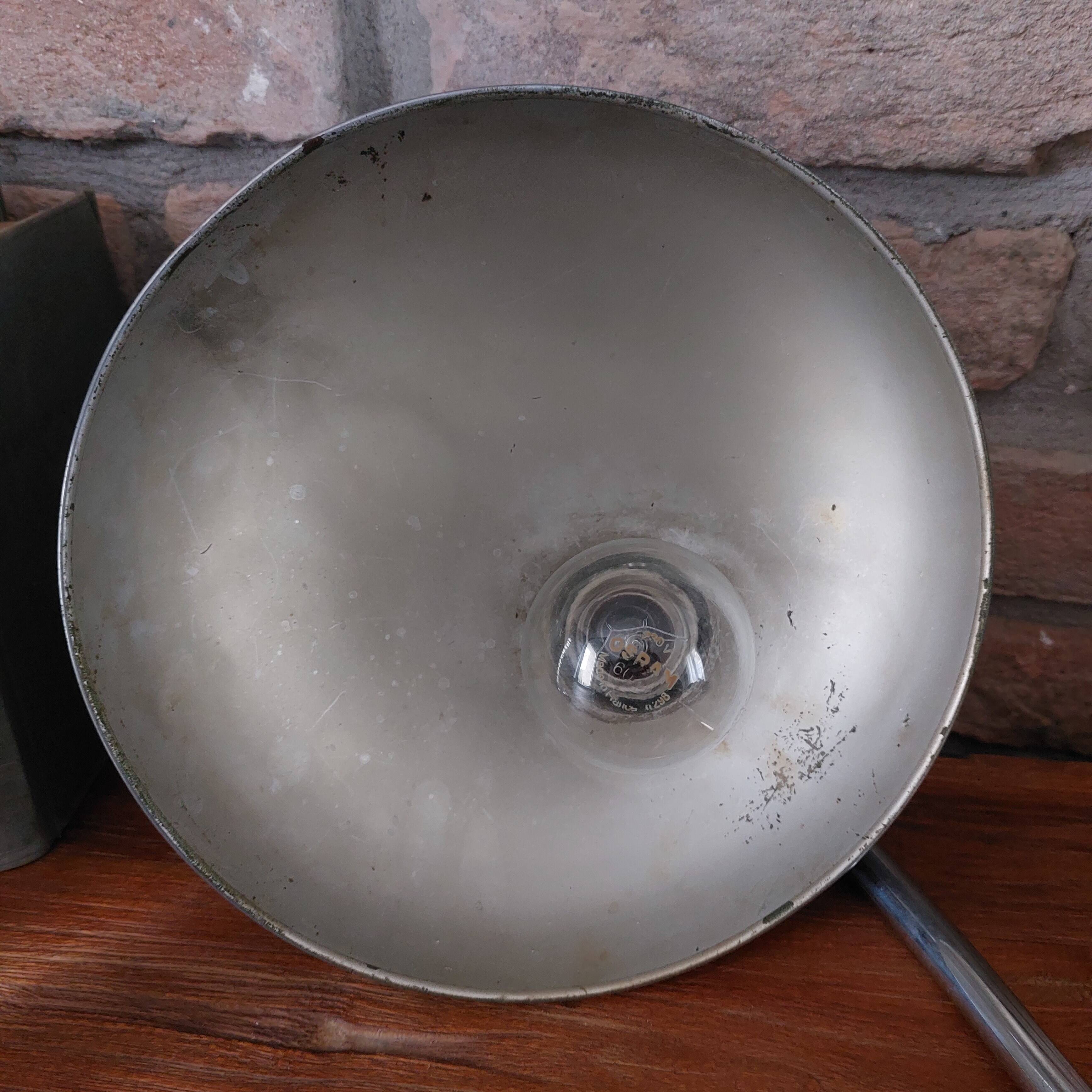 Italian ministerial lamp