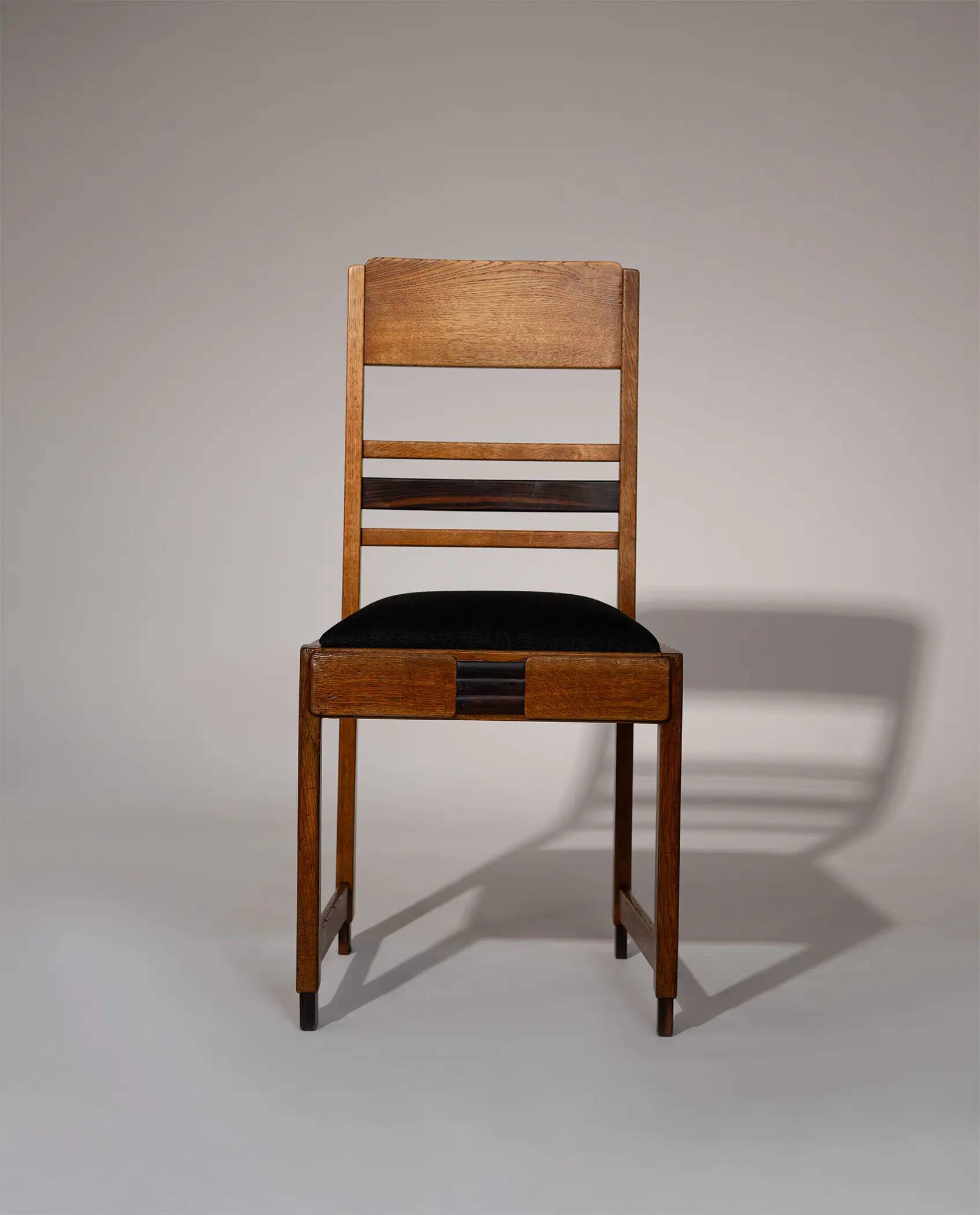 Amsterdam School oak dining chairs, Netherlands, 1920s