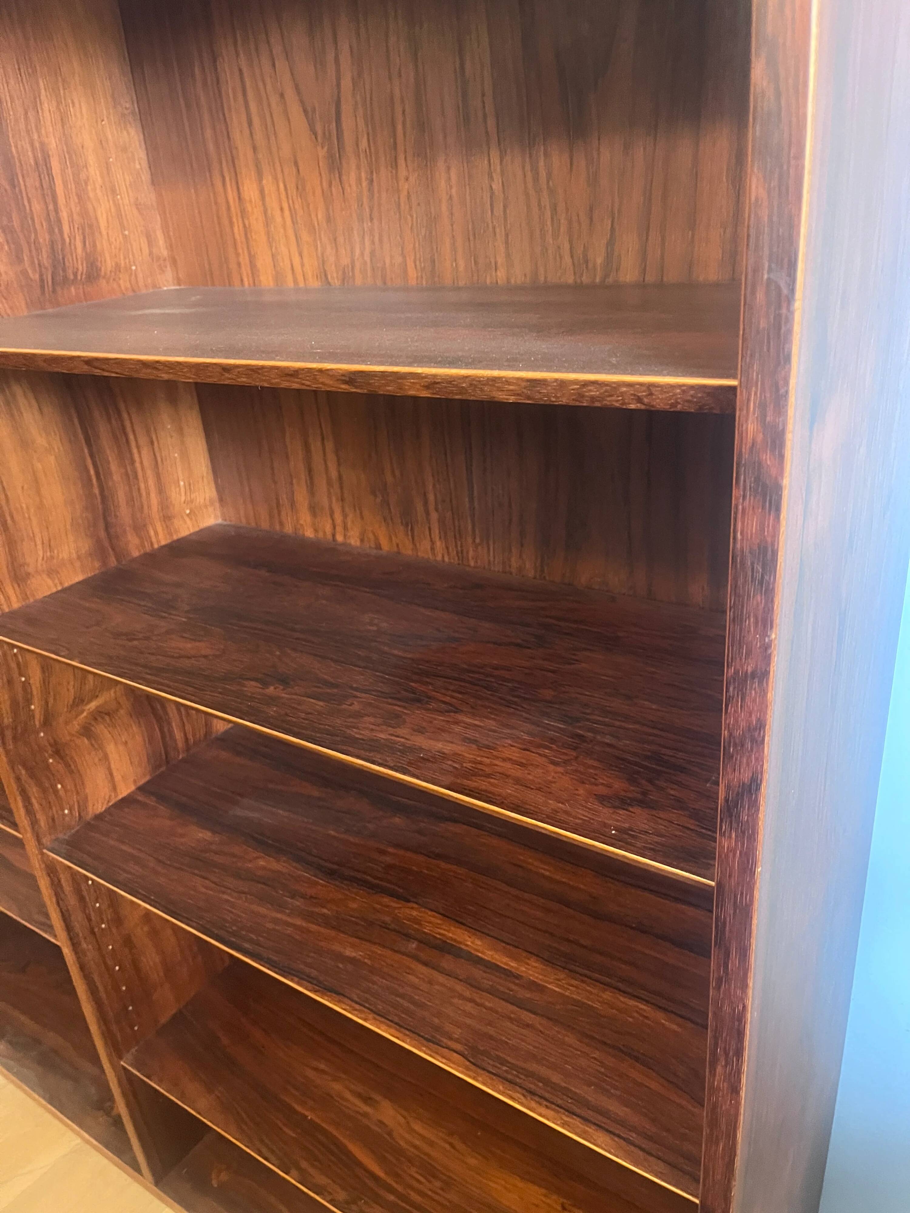 Danish bookshelf in rosewood by Hundevad & Co., 1960s