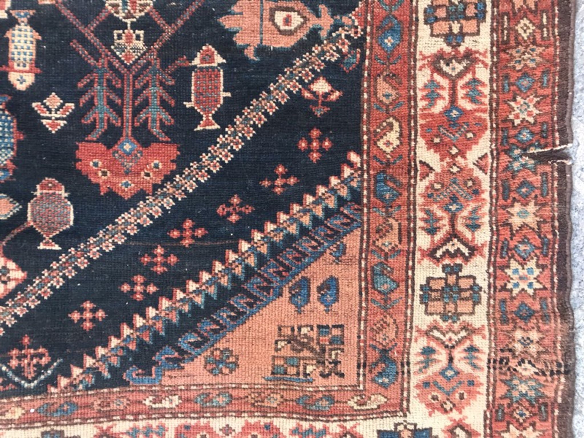 Carpet former Persian Bakhtiar style handmade soap factory - 137x265 cm