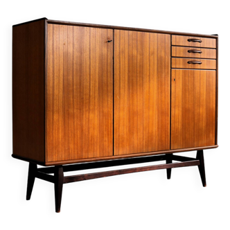 Buffet en teck, Suède années 60