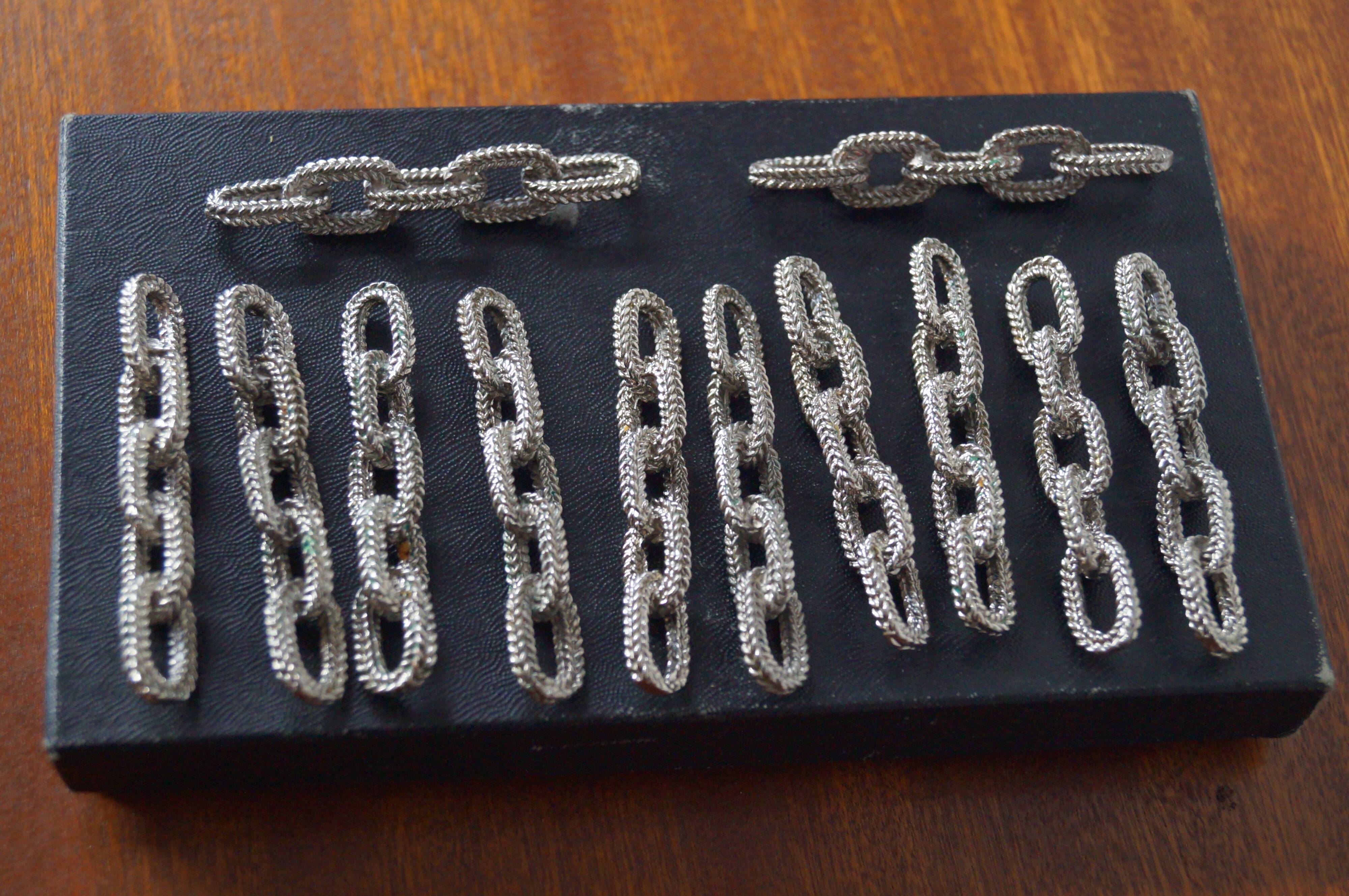 Knife holder chain style 1950