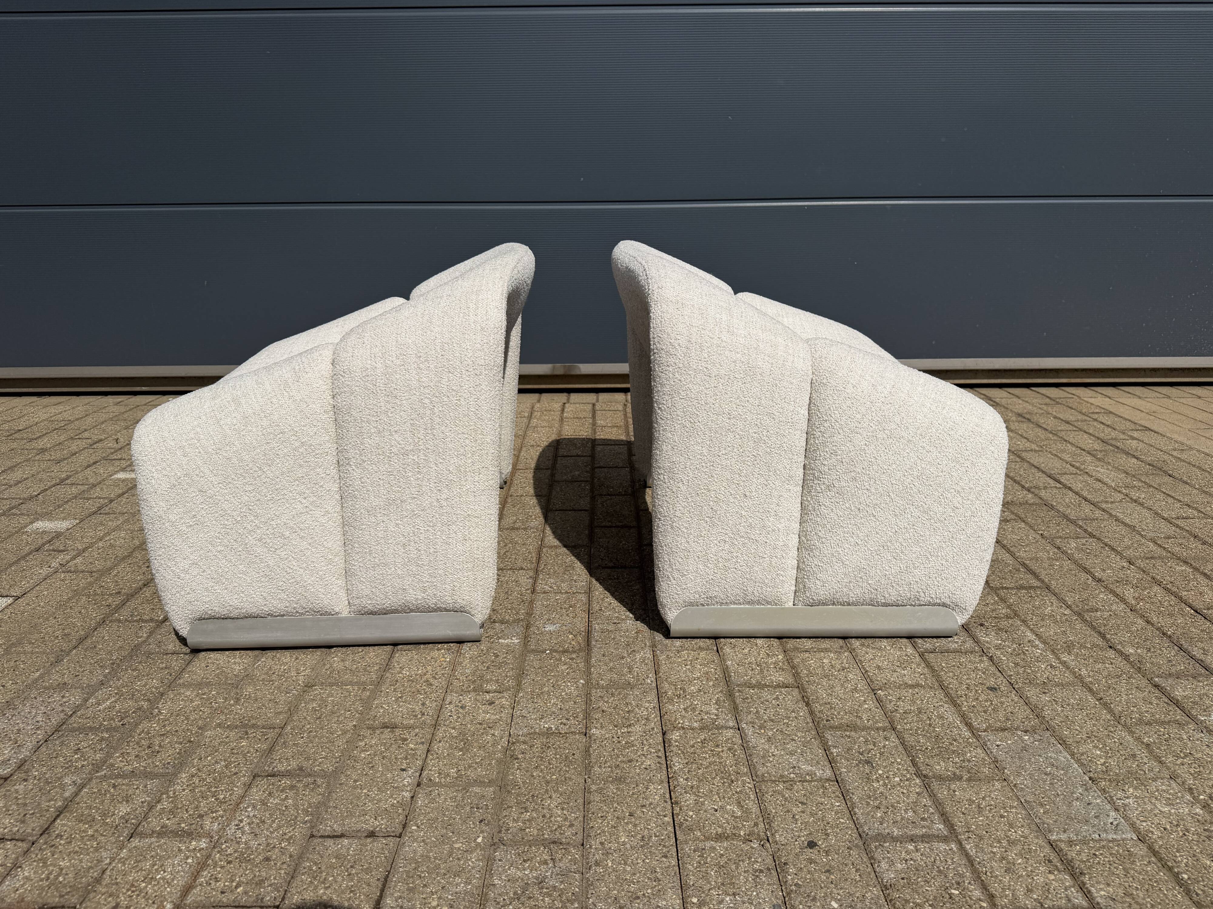 Artifort F598 Groovy armchairs in perfect condition!! Pierre Paulin