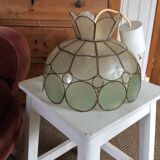 Mother-of-pearl suspension