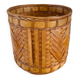 Woven basket / vintage pot cover