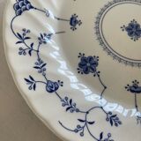 8 English dinner plates