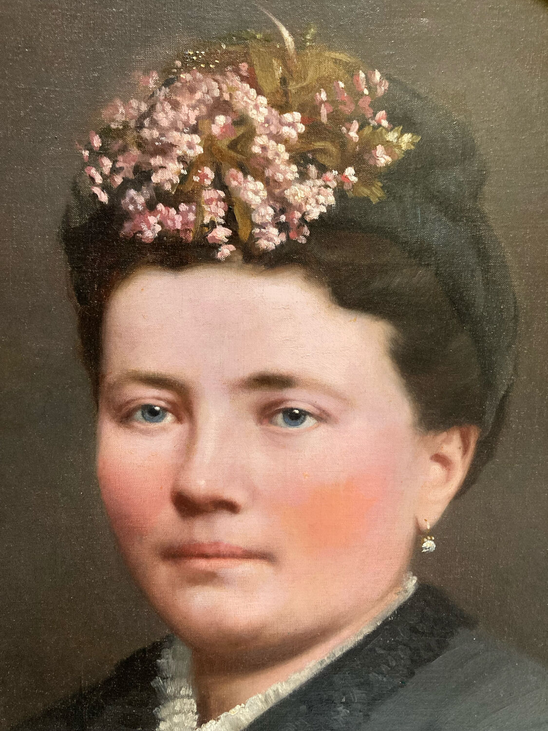 Portrait of a woman from the 19th century.