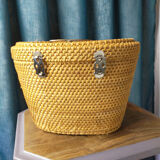 Old Chinese travel tea basket