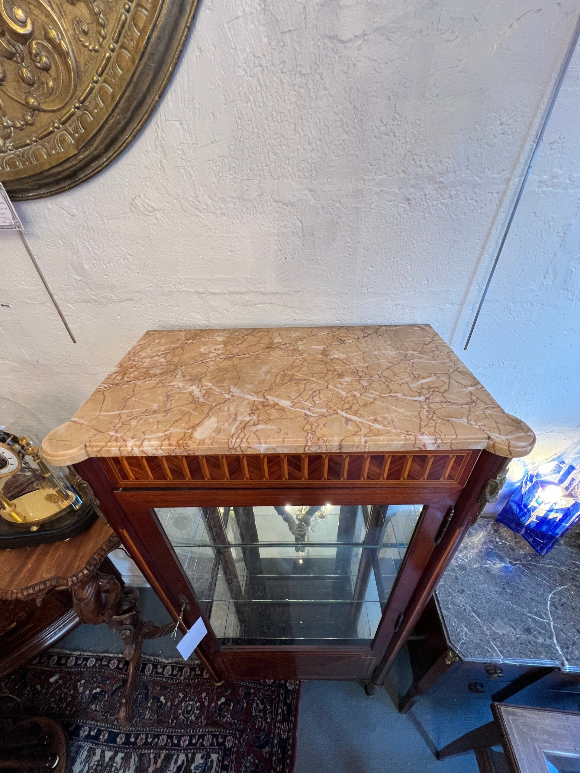 Louis XVI style display case in veneer marquetry, late 19th century