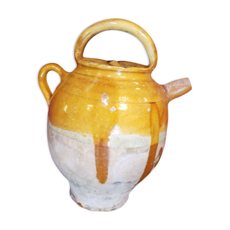 Grease pot
