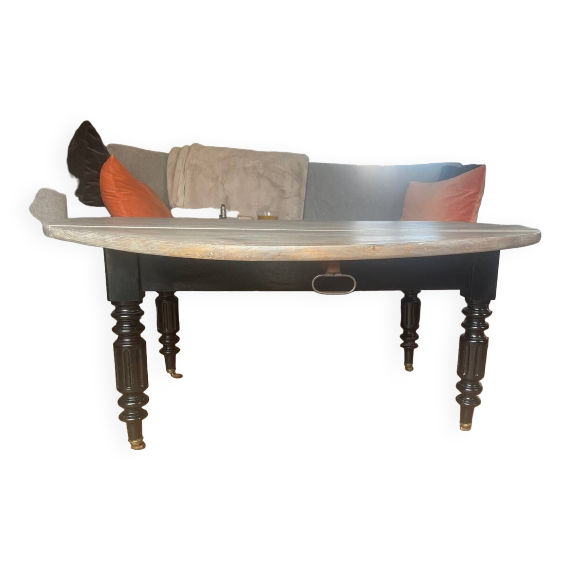 Old round coffee table