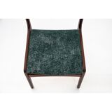 Ensemble de quatre chaises vertes scandinaves