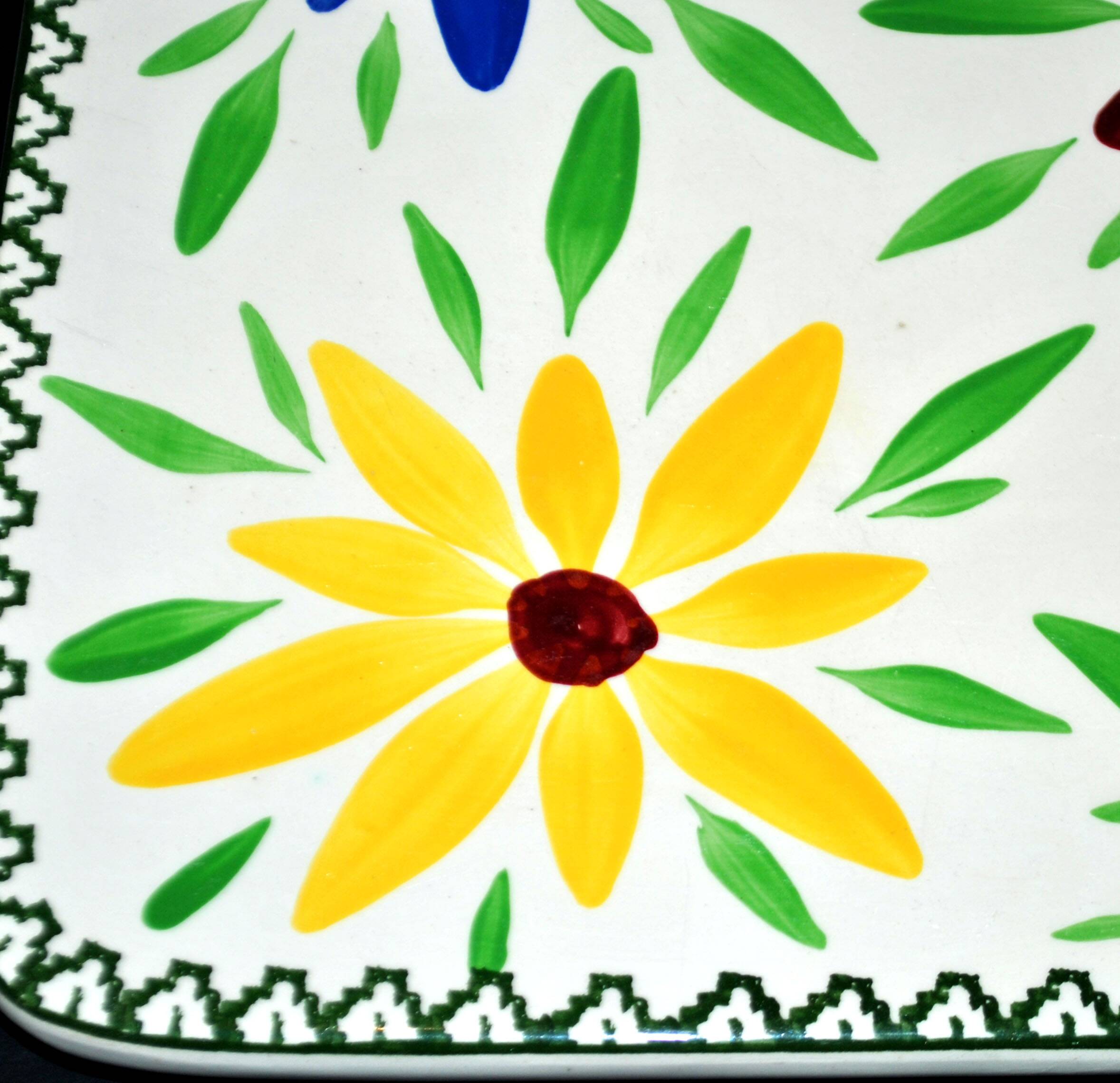 Vintage ceramic trivet from Saint-Clément - floral 1960-1970