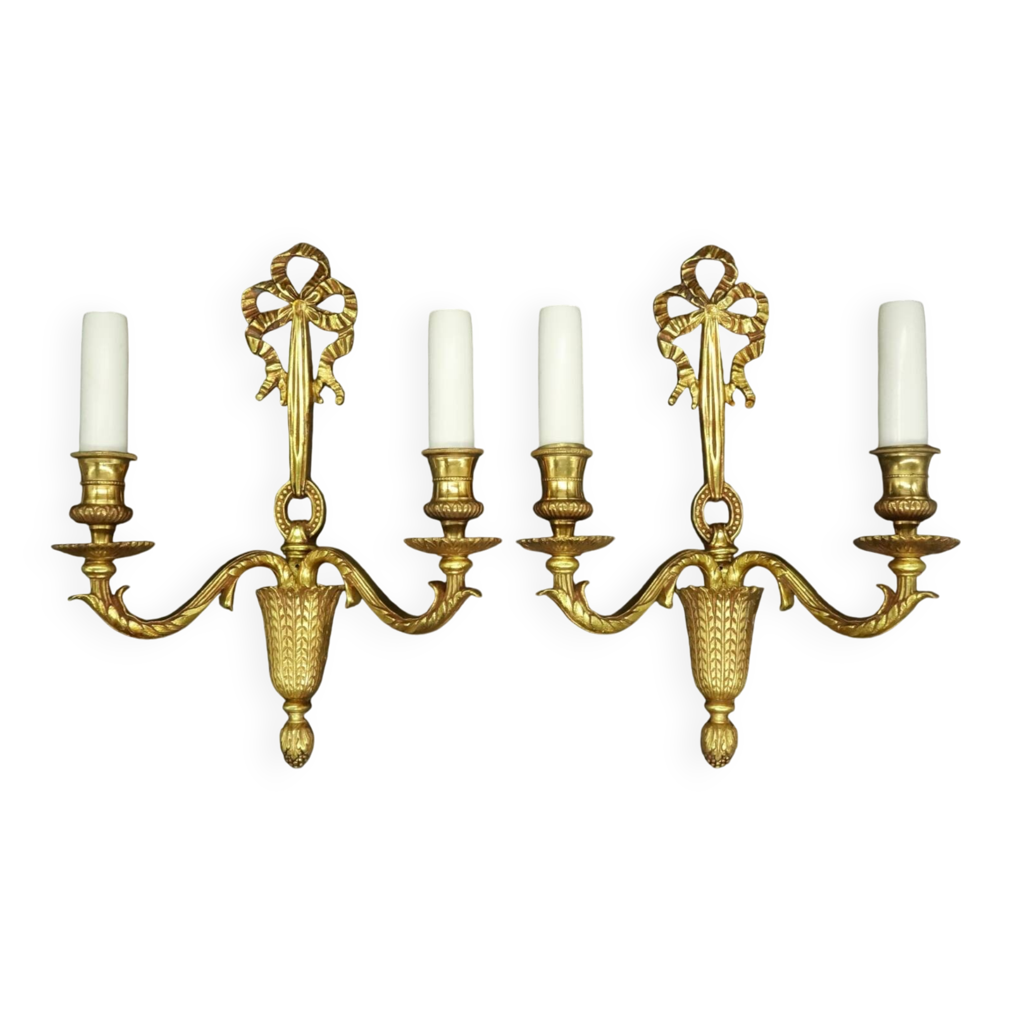Pair of Louis XVI style knot wall lights - gilded bronze