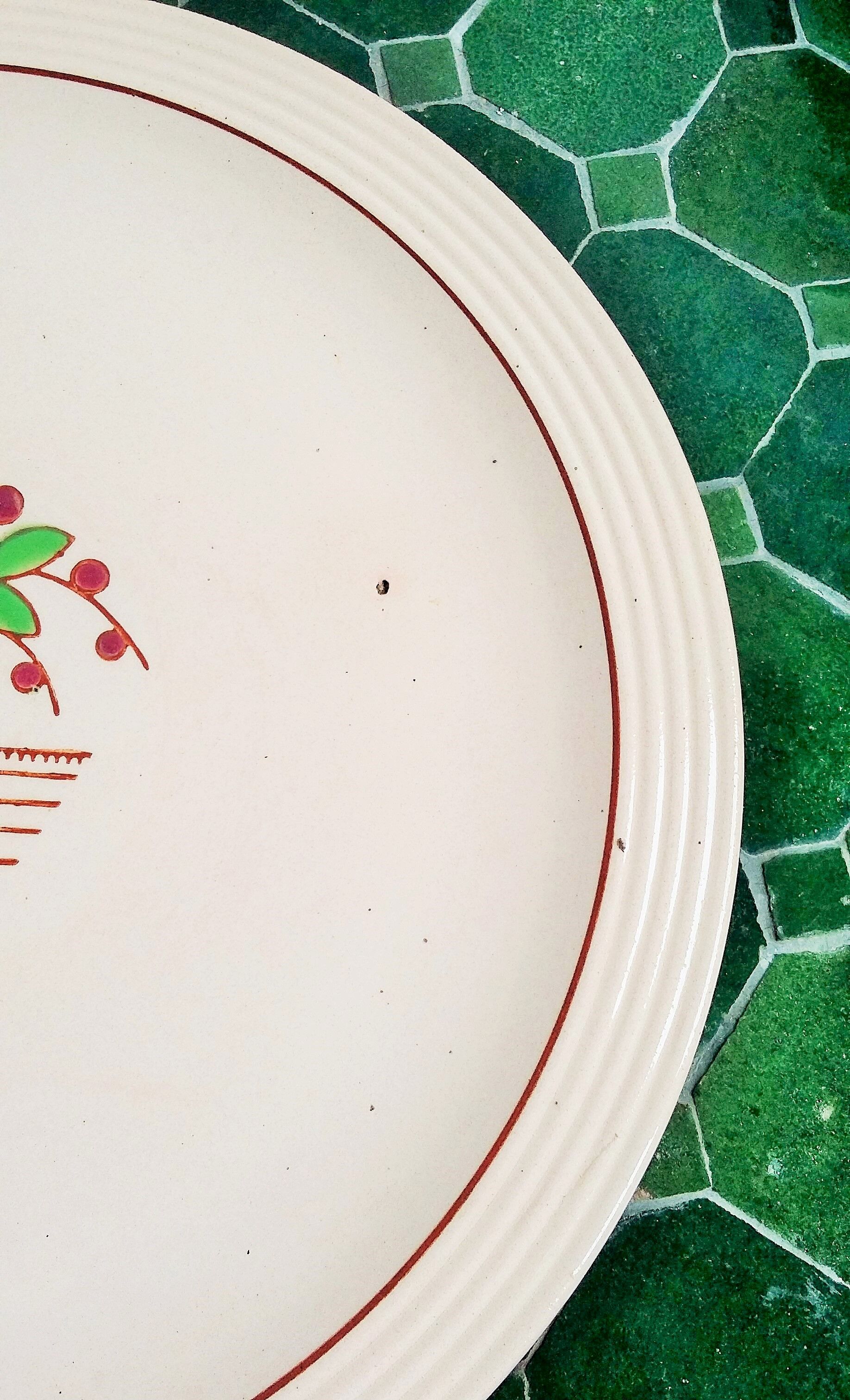 Longwy Art Deco round dish