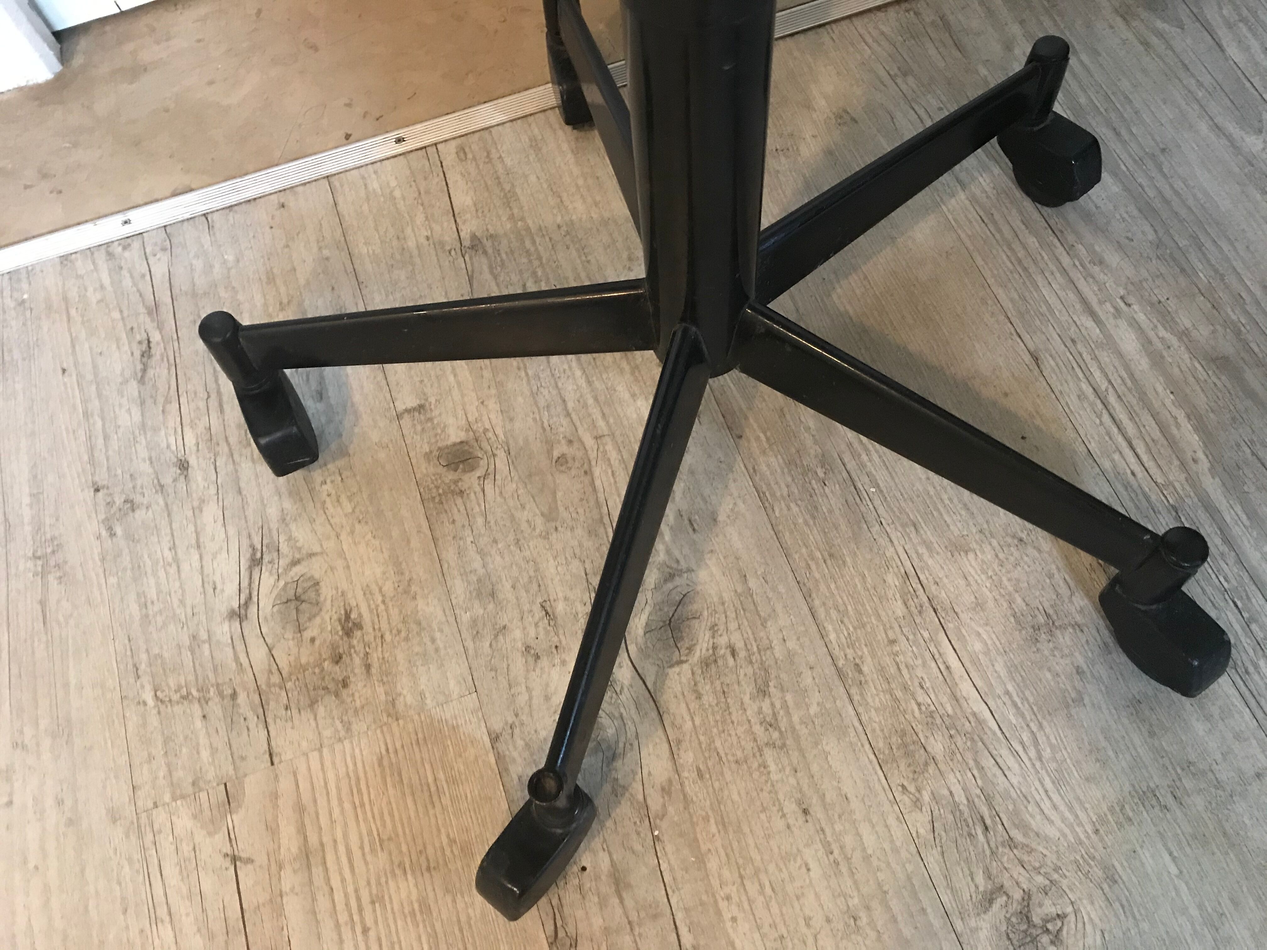 Giroflex vintage workshop chair