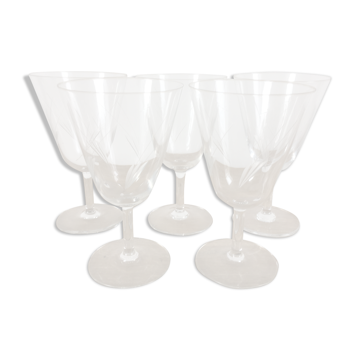 5 verres à pied en verre gravé