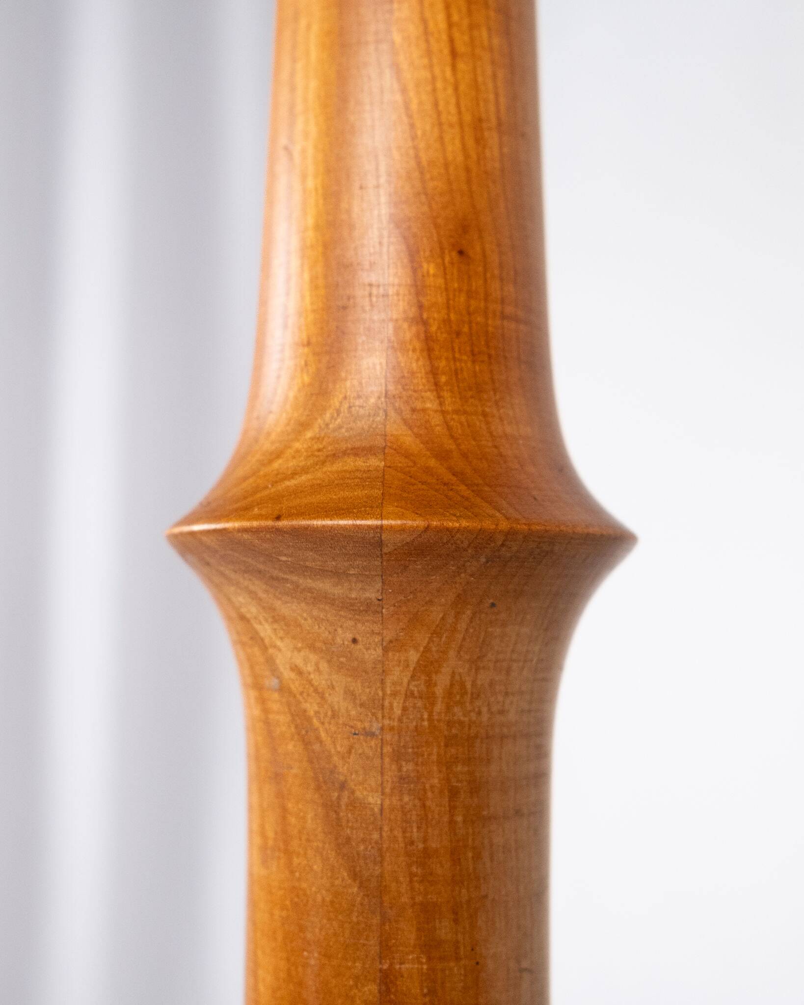 Pair of turned wooden floor lamps in Art Deco style, France, mid-20th century.