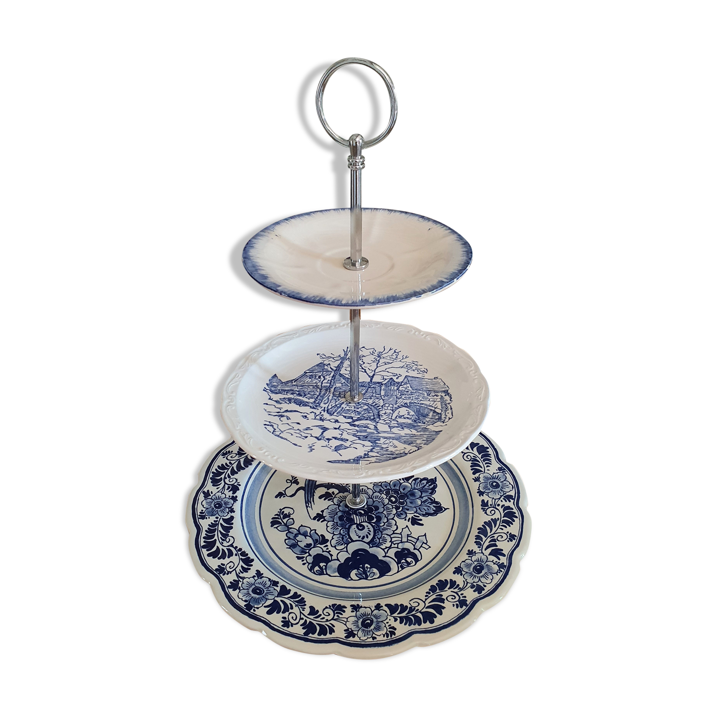 Servant - cake display, fruit, aperitif