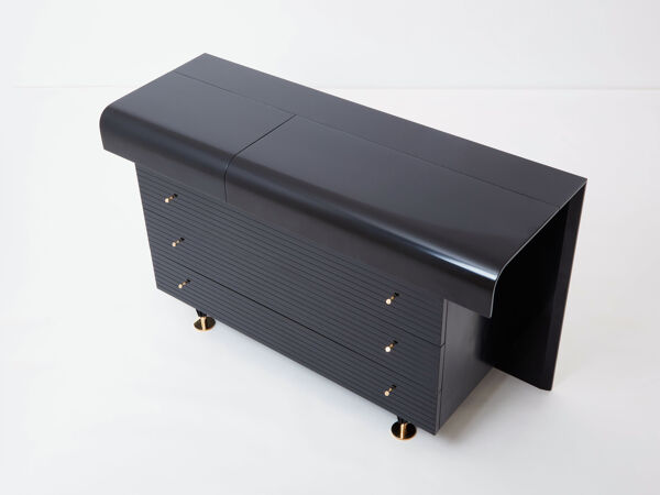 Commode laquée noire laiton signée Pierre Cardin 1980